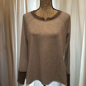 Women’s Oversized hi-lo sweatshirt- L